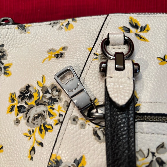 Coach Prairie Satchel With Floral Print - Picture 11 of 16